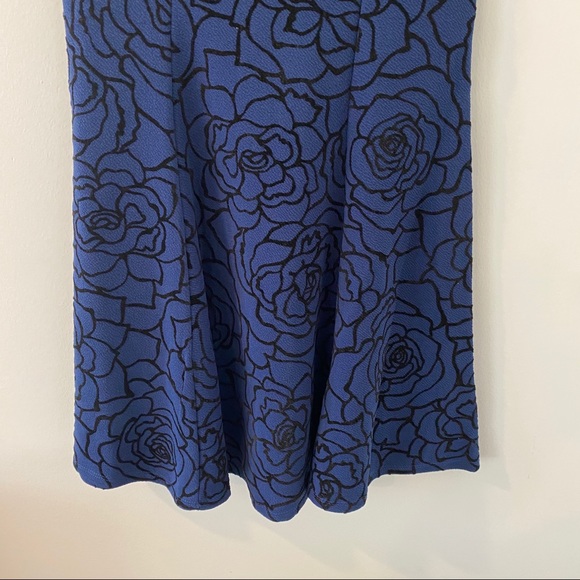 NWT TRIXXI LADIES FLARE DRESS SIZE SMALL - Picture 4 of 7